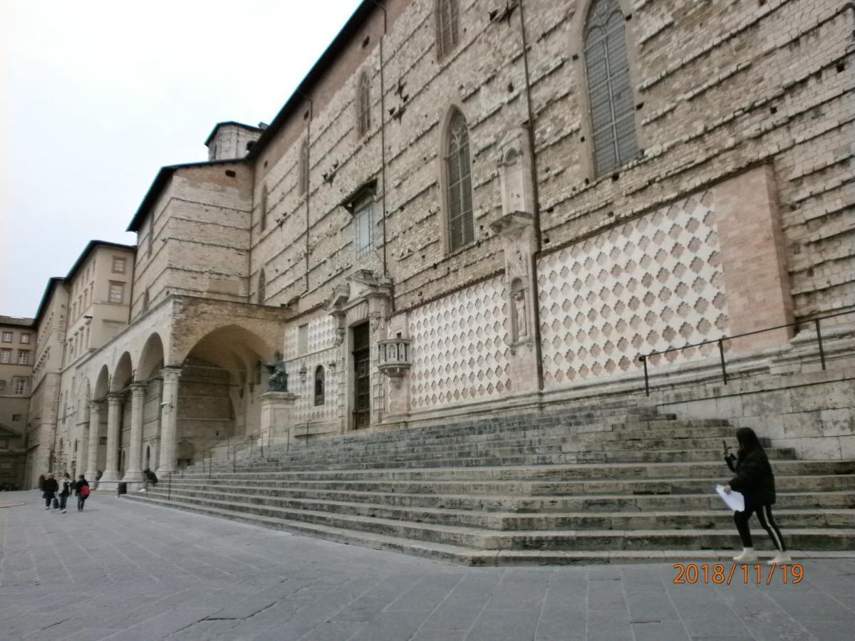 Charming Apartment Tilli With Parking Perugia Exterior foto