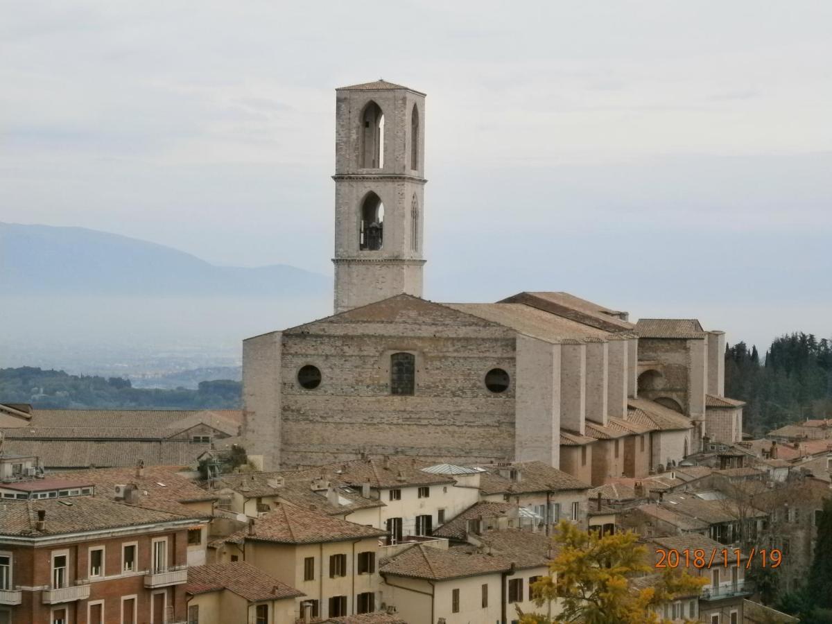 Charming Apartment Tilli With Parking Perugia Exterior foto